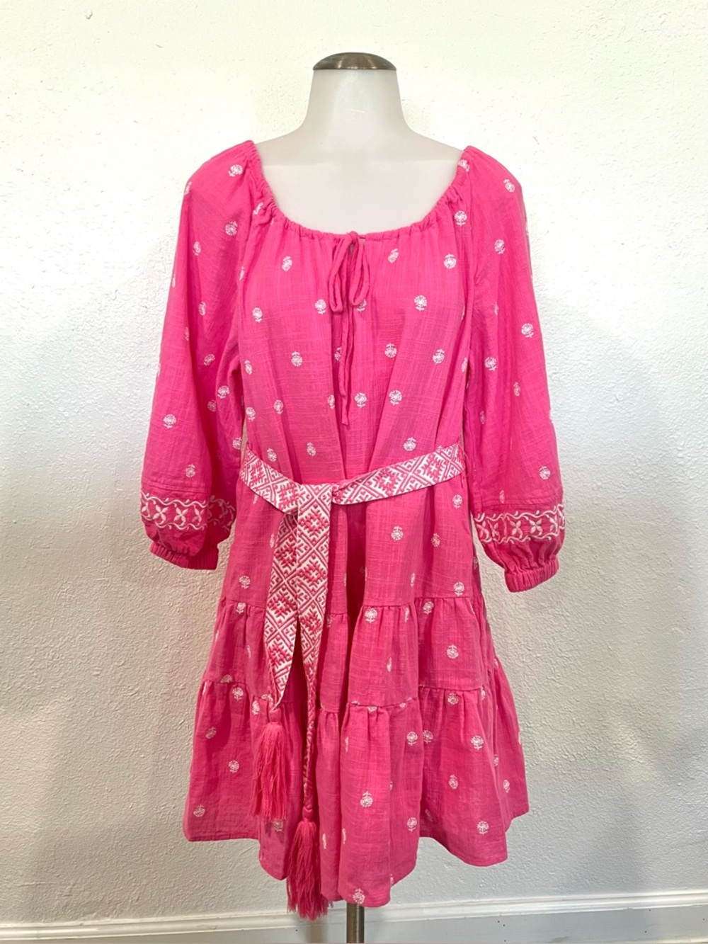 A Loves A Hot Pink Embroidered Boho Tunic Dress with Waist Tie Size Medium